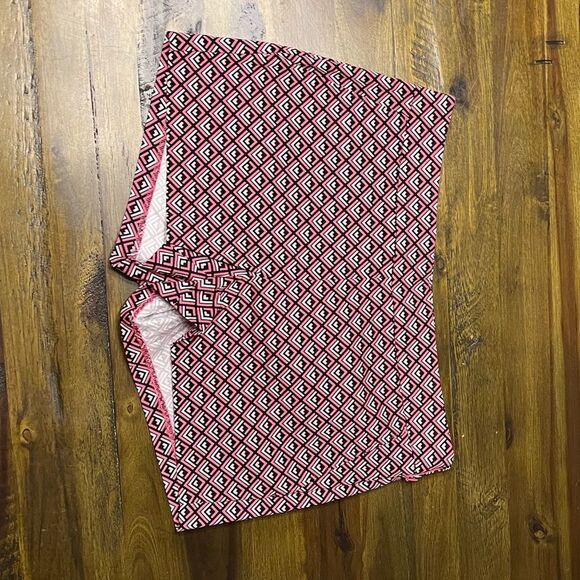 Express Small Geometric Pattern Dress Shorts, Women's Size 4 - Picture 1 of 8